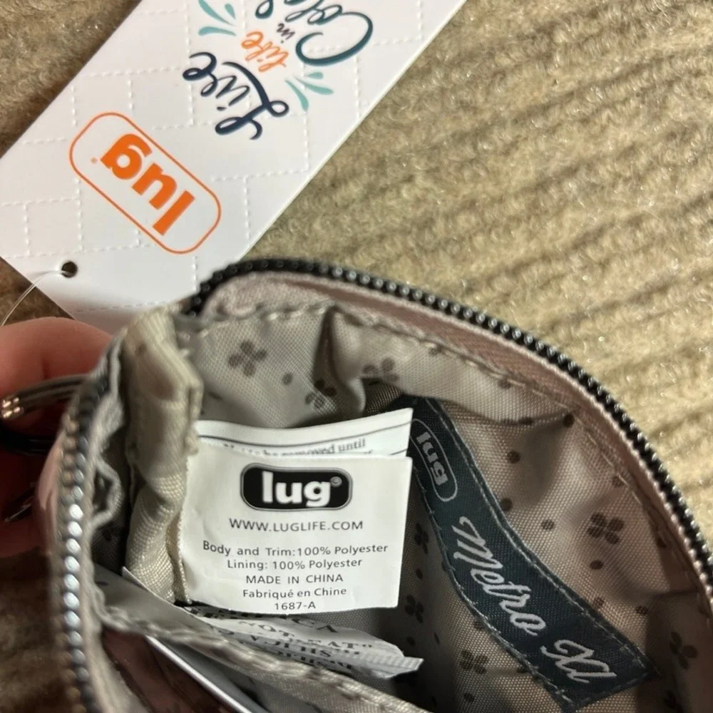 NWT Lug Metro XL Card Case Coin Pouch Taupe Camo Scallop Quilt New with Tags